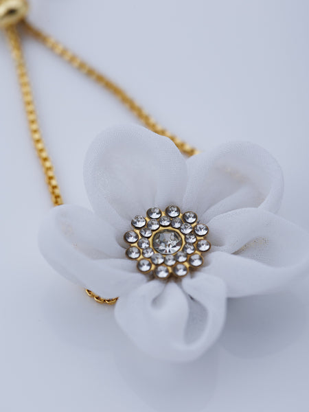 Angel's Kiss Flower Adjustable Chain Bracelet - White