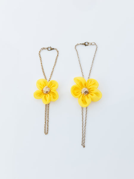 Mother & Daughter Duo Chain Bracelet with vibrant flower and Sequence Center - Yellow